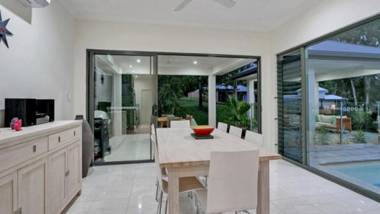 Castaways - Palm Cove