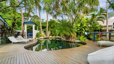 Santorini - Palm Cove