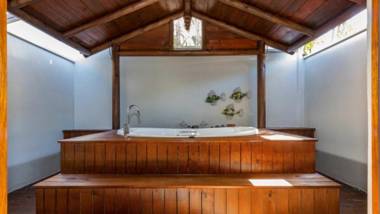 Tropical Essence - Palm Cove