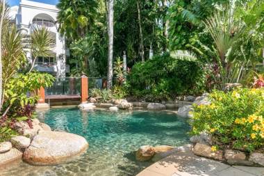 Belle Escapes - Oceanveiw Apt in Alamanda Beachfront Resort "88"