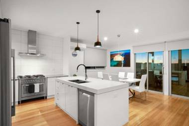 108 Madaffari Drive - Caretta - Luxurious Marina Home With A Spa and Free WiFi