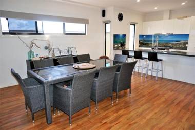 64 Madaffari Drive - PRIVATE JETTY