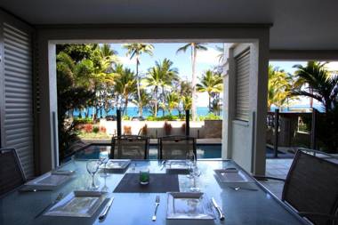 Island Views Beachfront Apartments