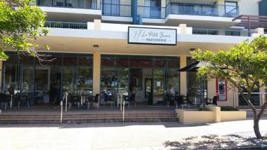 Alex Beach Cabins and Tourist Park