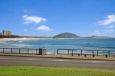 Shandelle Apartments