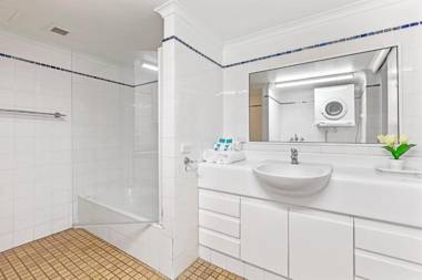 Northwind Beachfront Apartments