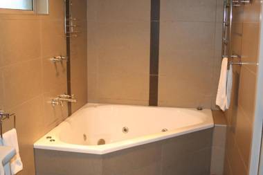 Coachman Motel and Holiday Units