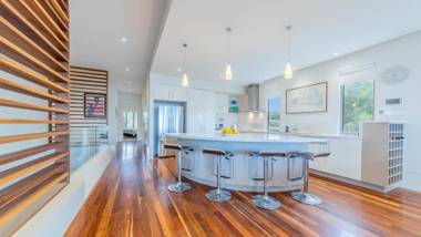 9 Charmandene on the Beach