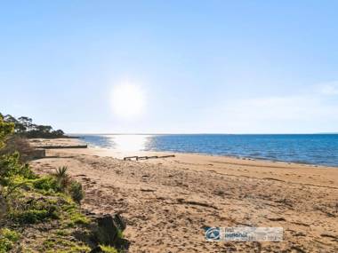 8 Broadwater Court Cowes