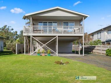 13 Seacombe Grove Ventnor