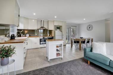 Katta Cottage: Family Accommodation Mansfield