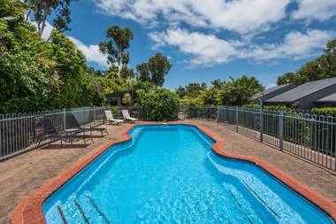 Sunset Waters Apartments