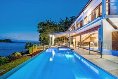 Lotus House on Hamilton Island
