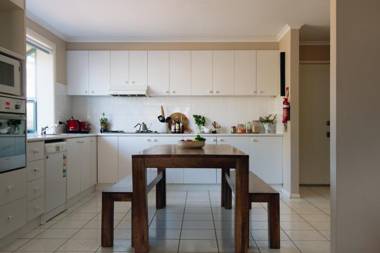 Torquay Retreats - Anderson