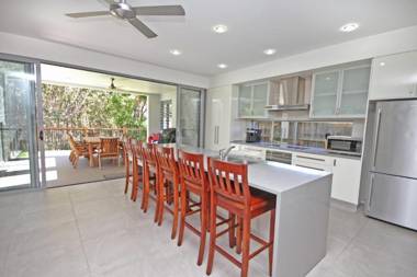 48 Boardrider Crescent Mt Coolum - Pet Friendly WiFi Linen Incl. 500 BOND