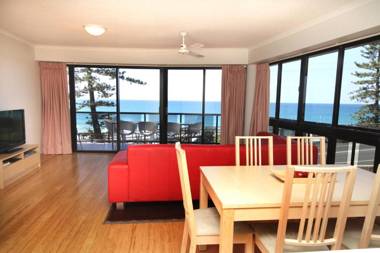 Unit 3 Phoenix Apartments 1736 David Low Way Coolum Beach - Linen Incl. WIFI 500 Bond