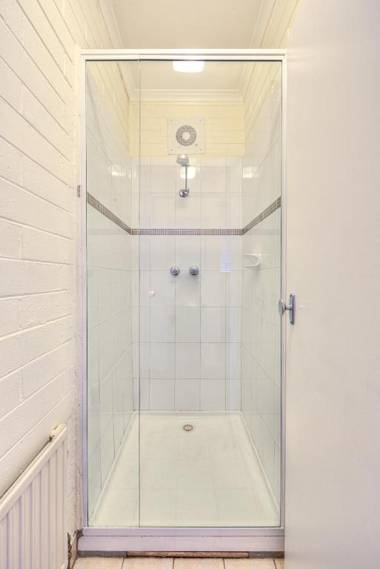 Snow Ski Apartments 09