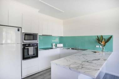 Ocean Breeze - Fathoms 3