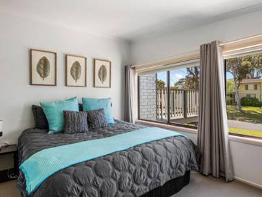 Carroll Ave 85 Mollymook