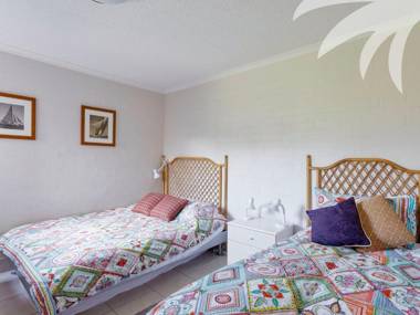 Breezes - Oceanside 17