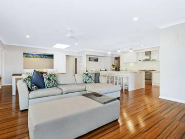 Sun Daze at Smithies