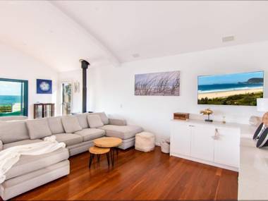 Hueys Lookout Beachfront