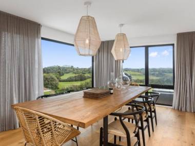 Peninsula Hot Springs Designer Home!