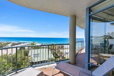 Stunning top floor Sunshine Beach Getaway! Unit 7 Vista Pacific 12 Bryan Street
