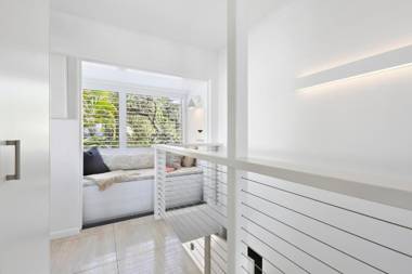 Luxury Beachside Apartment