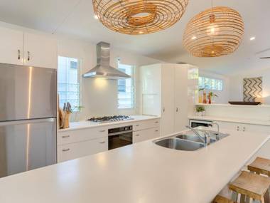 Sunshine Beach House 14 Depper Street