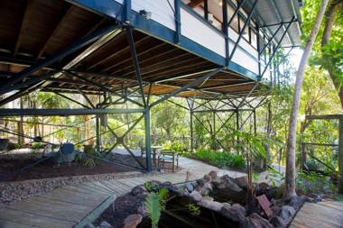 Beachside family pet-friendly in Sunshine Beach