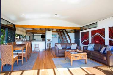 Beachside family pet-friendly in Sunshine Beach