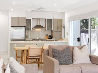 Duplex 2 Elizabeth Street 22