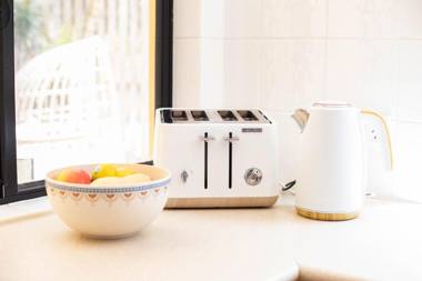 Paradise Palms CLOSE TO BEACH WIFI 2 BEDROOMS