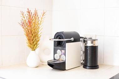 Paradise Palms CLOSE TO BEACH WIFI 2 BEDROOMS