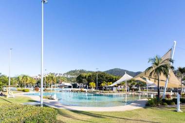 Hazelwood Gardens - Pool - Free parking