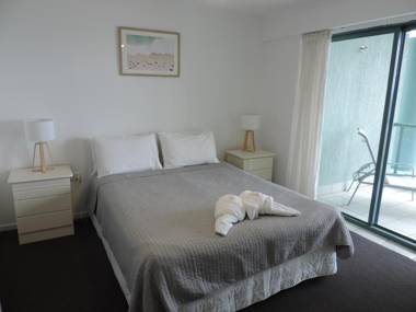 Emerald Sands Holiday Apartments