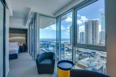 Hilton Surfers Paradise Hotel & Residences