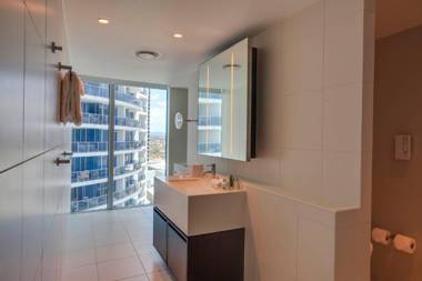 Hilton Surfers Paradise Hotel & Residences