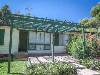 17 Broadbeach Drive - Free WiFi!