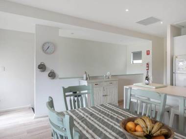 Front 9 then Dine - 3/61 St Andrews Boulevard