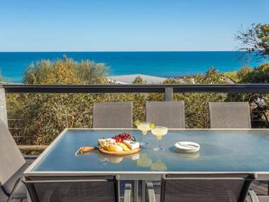 Coorumbene - 8 Scenic Way