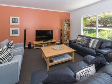 Bungala Cottage - 28 Jetty Road