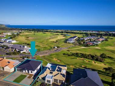 Sunset Horizon at Lady Bay - 8 Huntingdale Drive