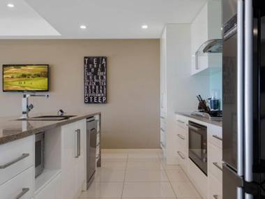 Eagles Nest 6 Huntingdale Drive