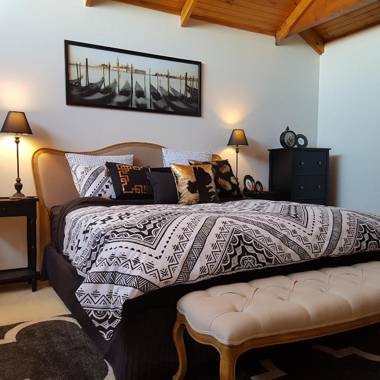 La Maison Riviere - THE RIVER HOUSE Bed & Breakfast