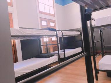 Sundancer Backpackers Hostel