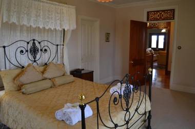 Lindsay House Homestead