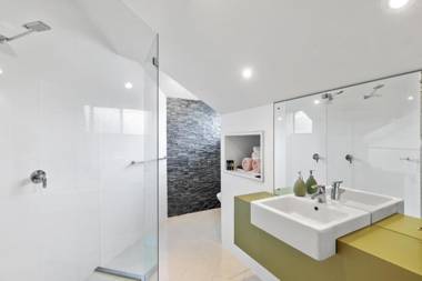 Merlot Verdelho Townhouses