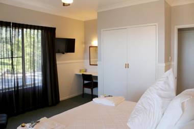 Valley View Luxury Retreat